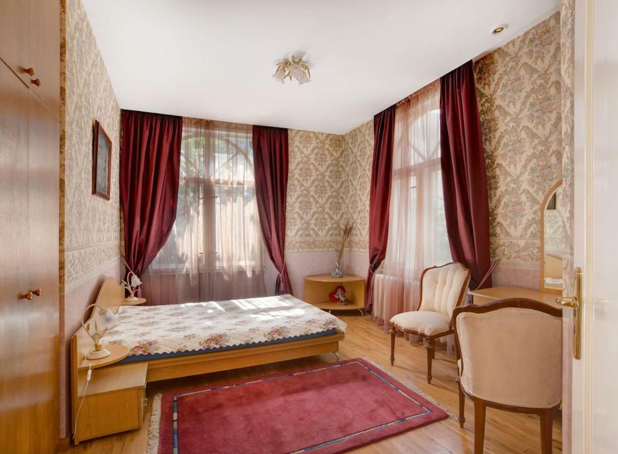Aristocratic, Elegant, Designer Top Central Apartment Sofia Eksteriør bilde