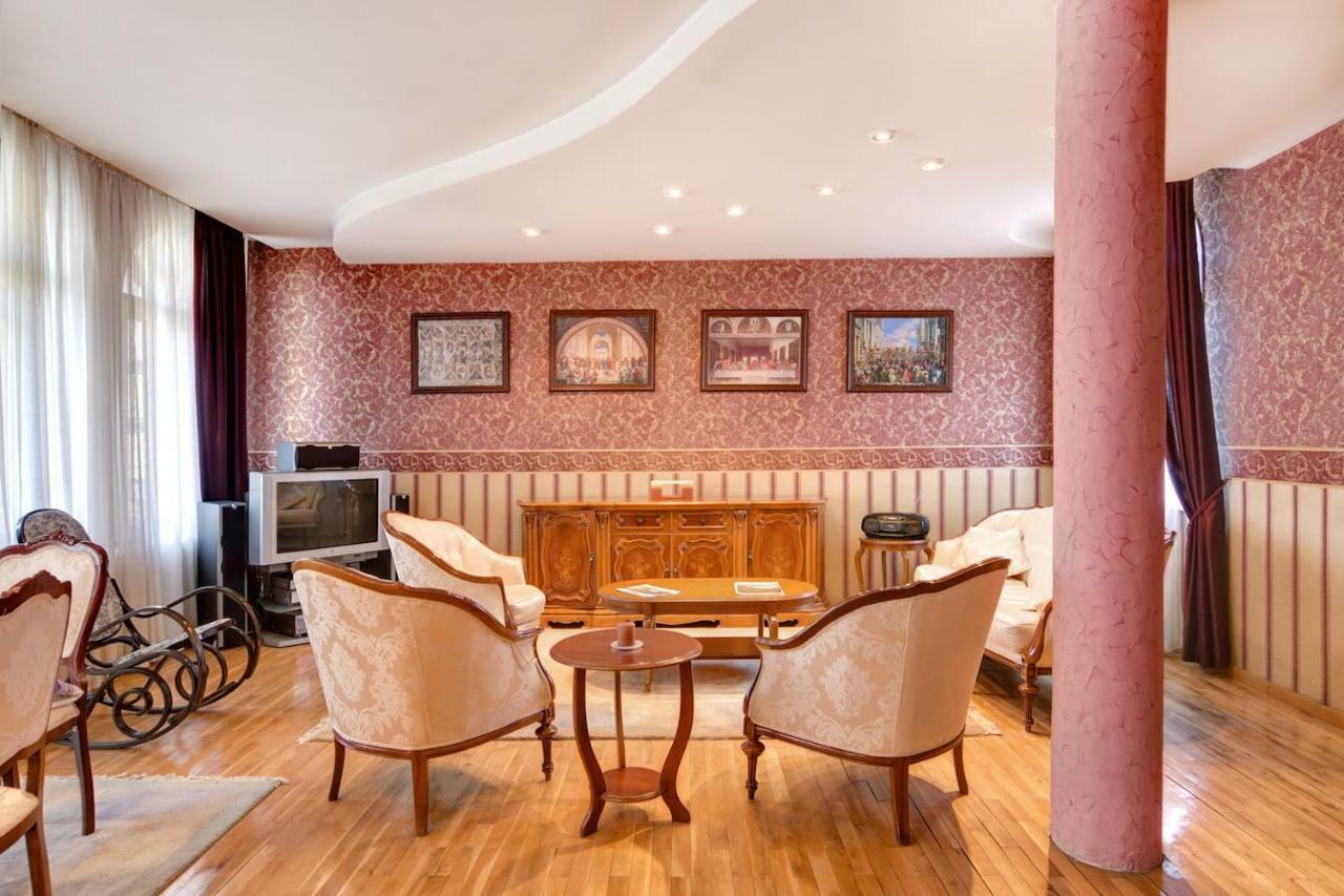 Aristocratic, Elegant, Designer Top Central Apartment Sofia Eksteriør bilde