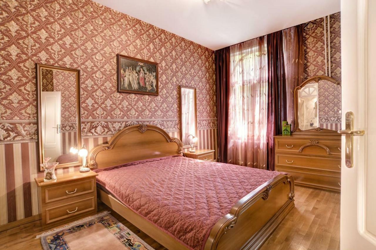 Aristocratic, Elegant, Designer Top Central Apartment Sofia Eksteriør bilde